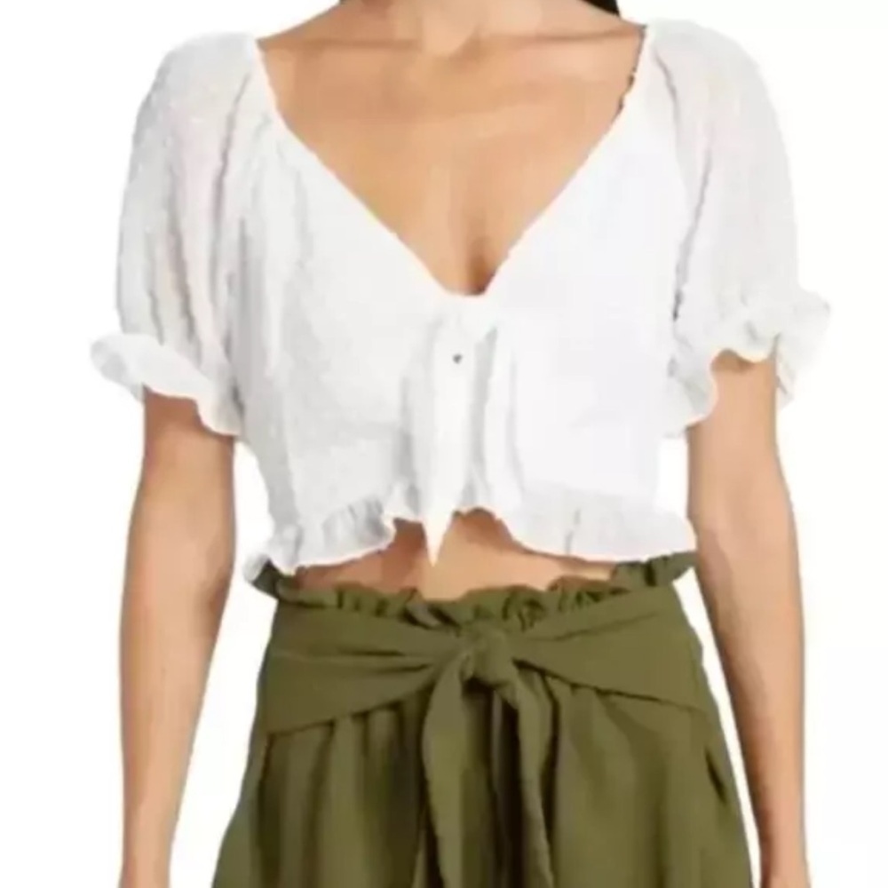 Bcbgeneration Clip Dot Knot Front Ruffle Crop Top in White Size XS